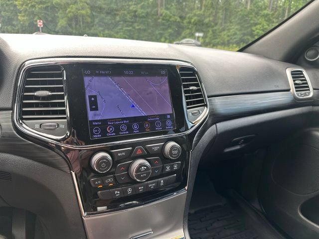 Used 2020 Jeep Grand Cherokee Laredo w/ Laredo X Package RWD image 15