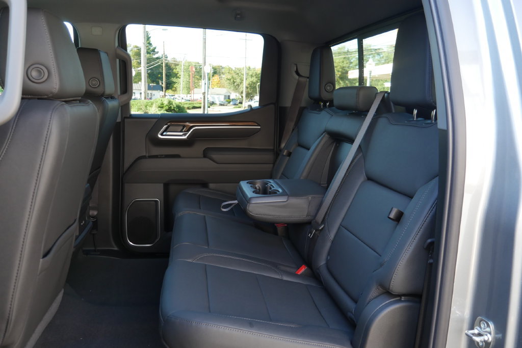 New 2026 Chevrolet Silverado 1500 RST w/ Rally Edition AWD/4WD image 16