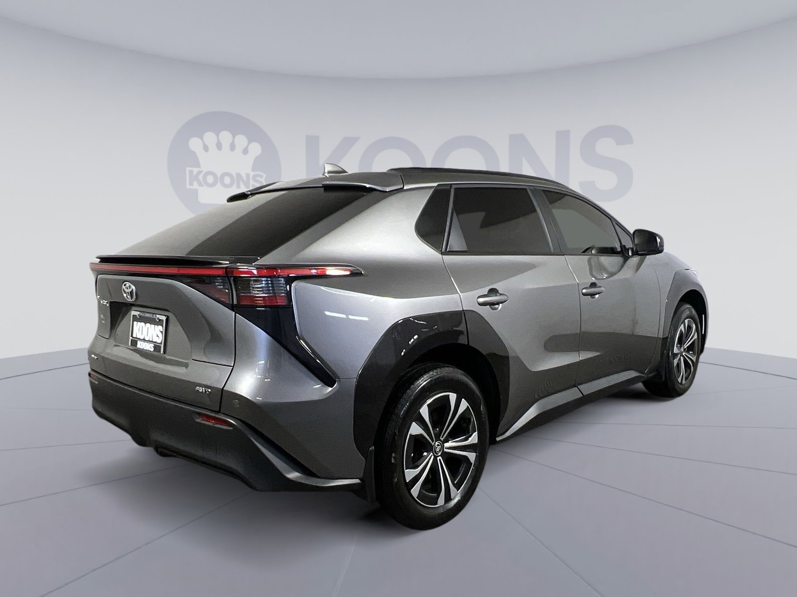 Used 2024 Toyota bZ4X XLE AWD/4WD image 11