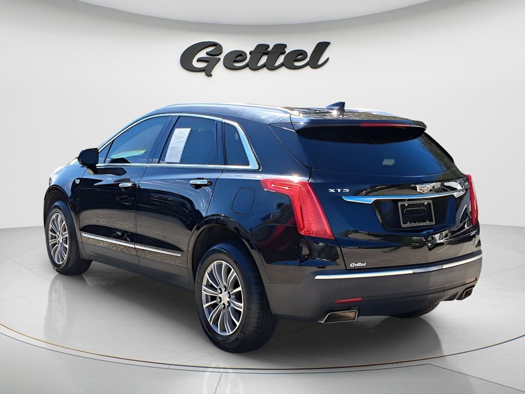 Used 2017 Cadillac XT5 Luxury w/ Driver Awareness Package image 4