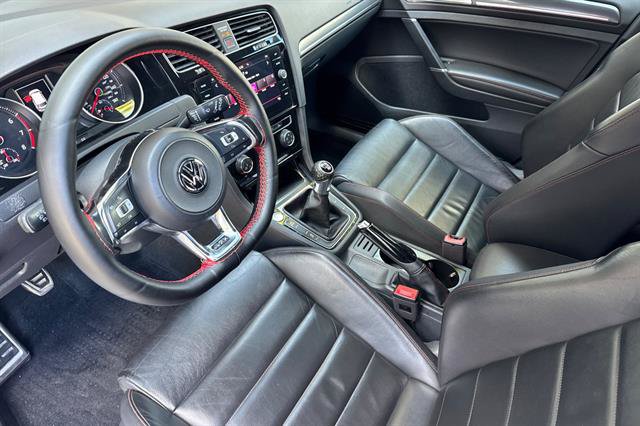 Used 2018 Volkswagen GTI SE w/ SE Leather Package FWD image 9