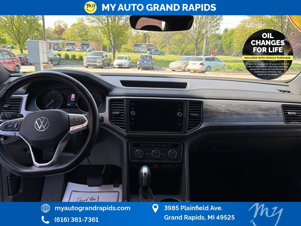 Used 2020 Volkswagen Atlas Cross Sport SE AWD/4WD image 12