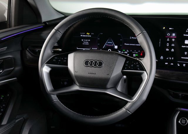 Used 2025 Audi Q5 Premium Plus w/ Premium Plus image 14