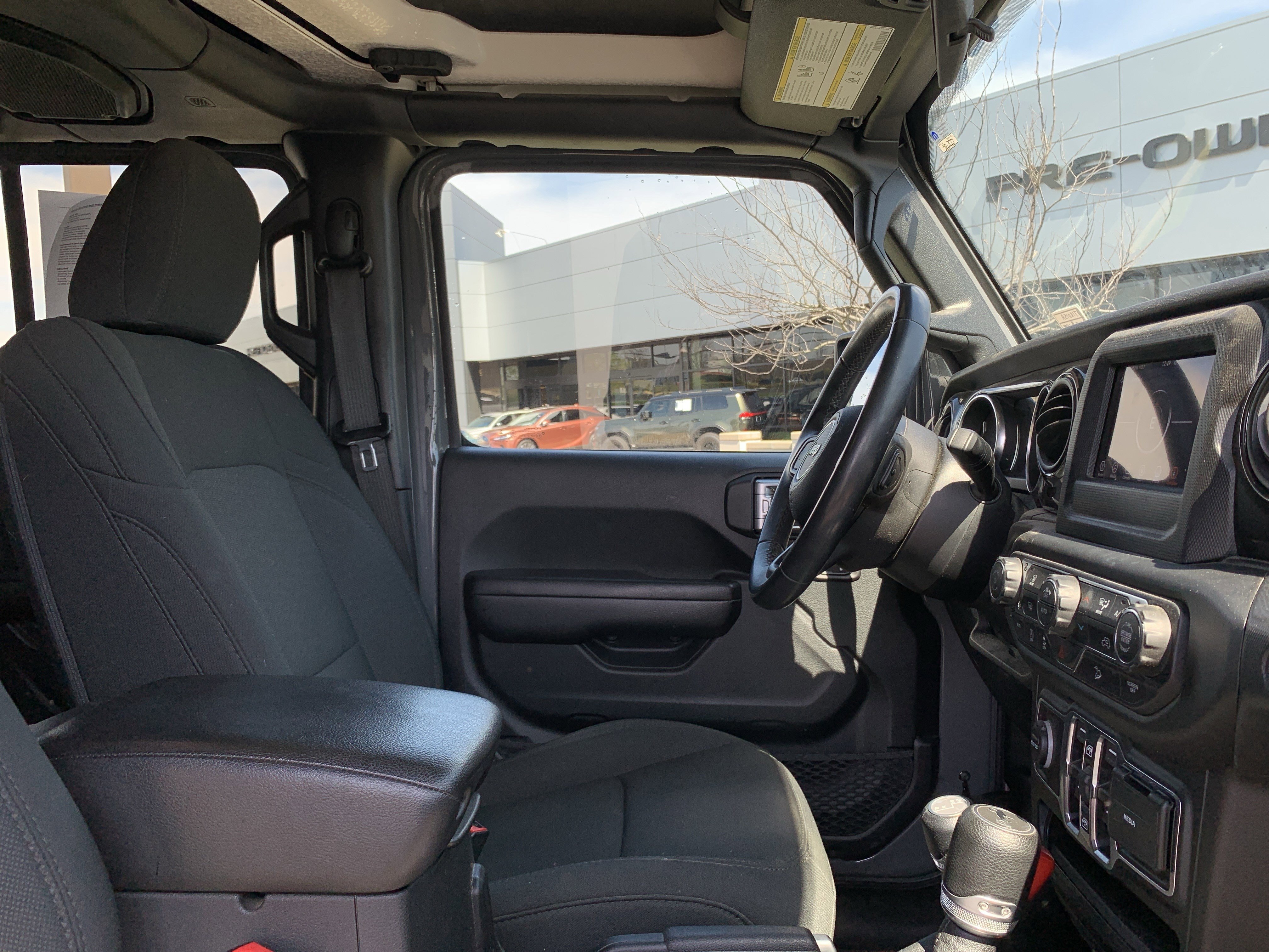 Used 2019 Jeep Wrangler Unlimited Sport image 33