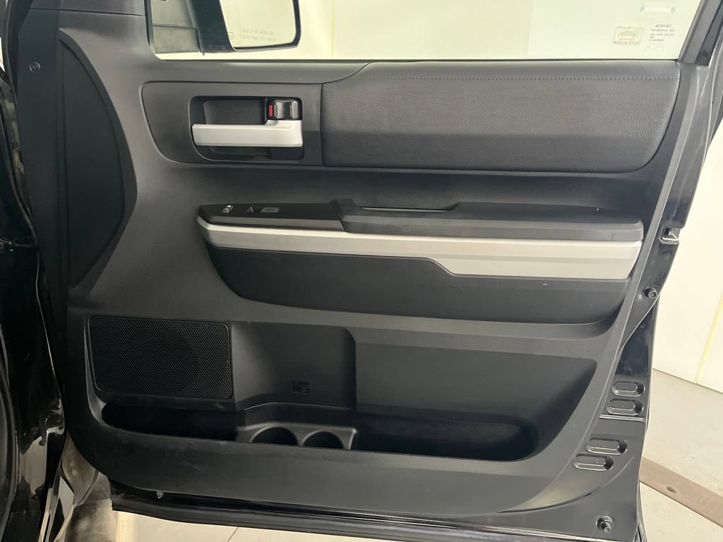 Used 2017 Toyota Tundra SR5 AWD/4WD image 29