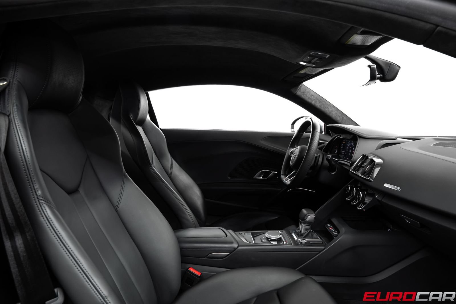 Used 2021 Audi R8 V10 w/ Premium Package RWD image 36