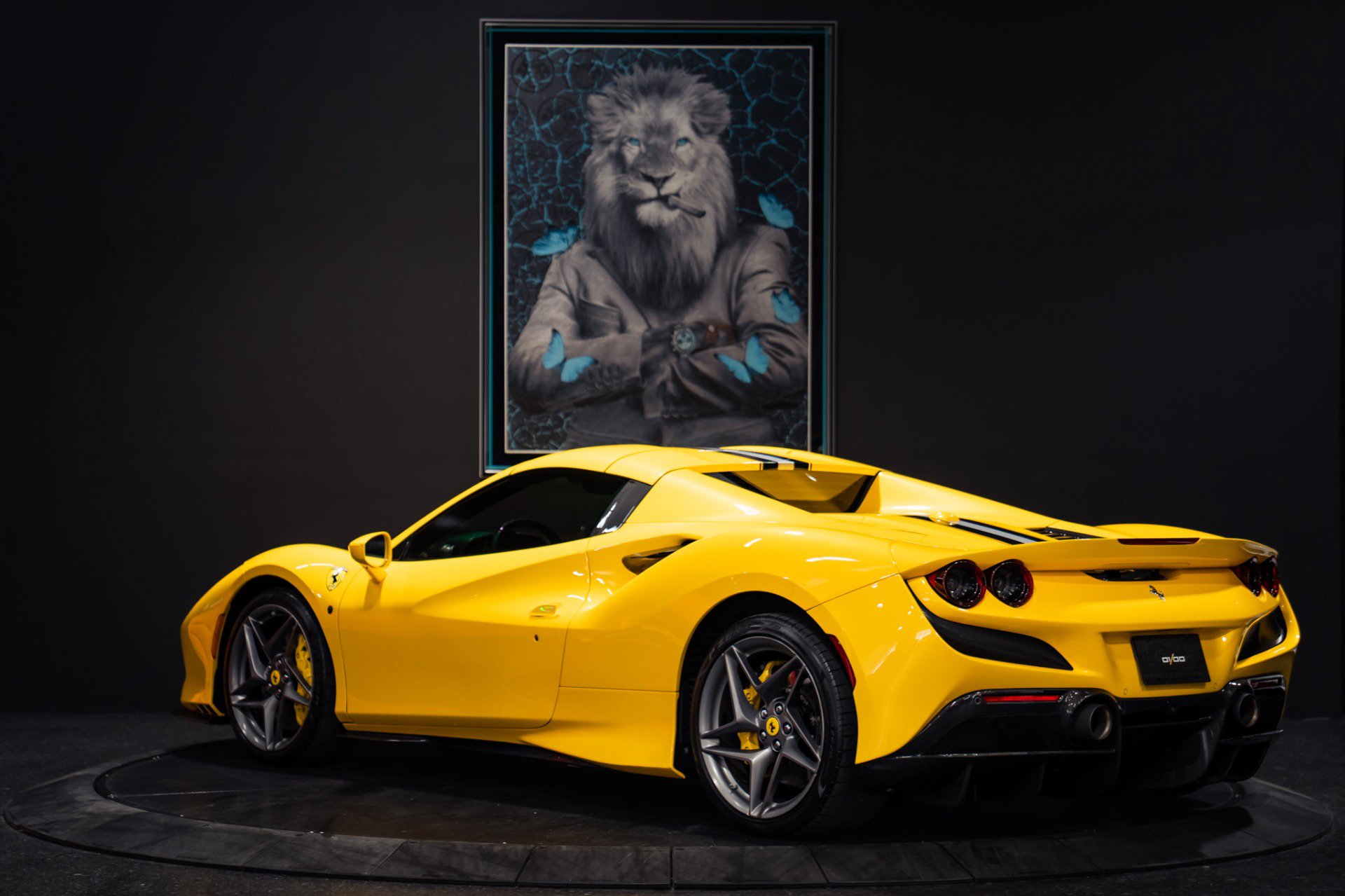 Used 2021 Ferrari F8 Tributo RWD image 41