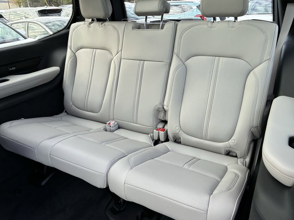New 2026 Jeep Grand Wagoneer Summit image 30