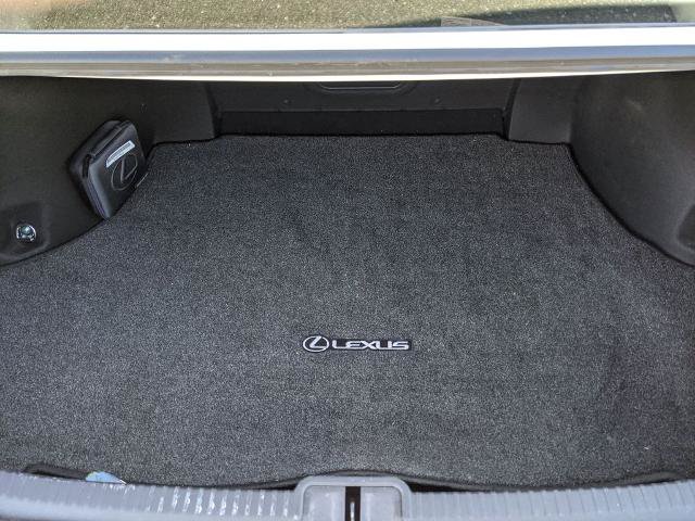 Used 2024 Lexus ES 300h F Sport w/ Accessory Package (Z2) FWD image 18