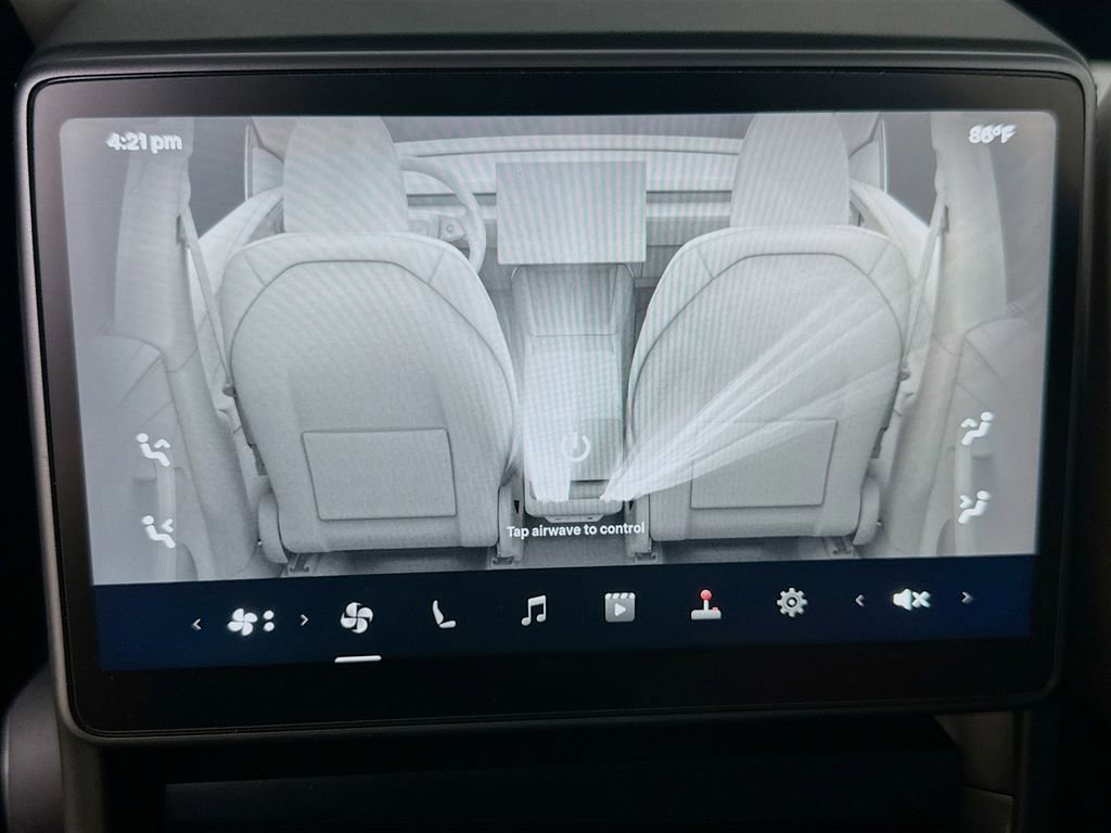 Used 2026 Tesla Model Y Long Range image 29