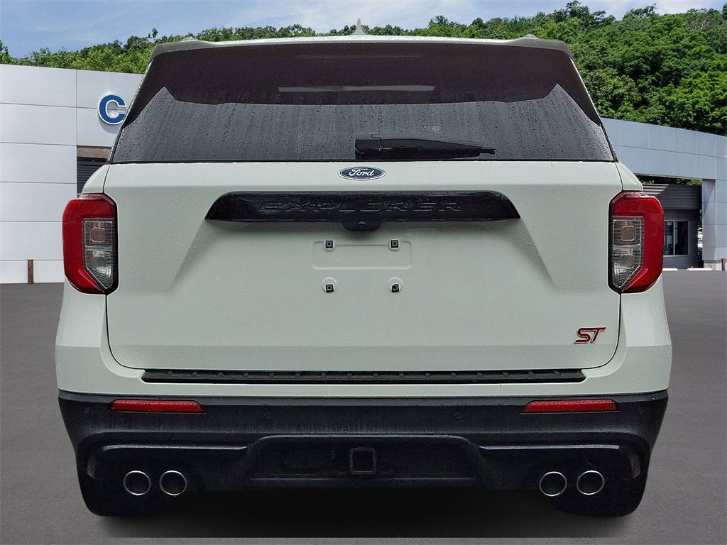 Certified 2022 Ford Explorer ST w/ Equipment Group 401A image 4