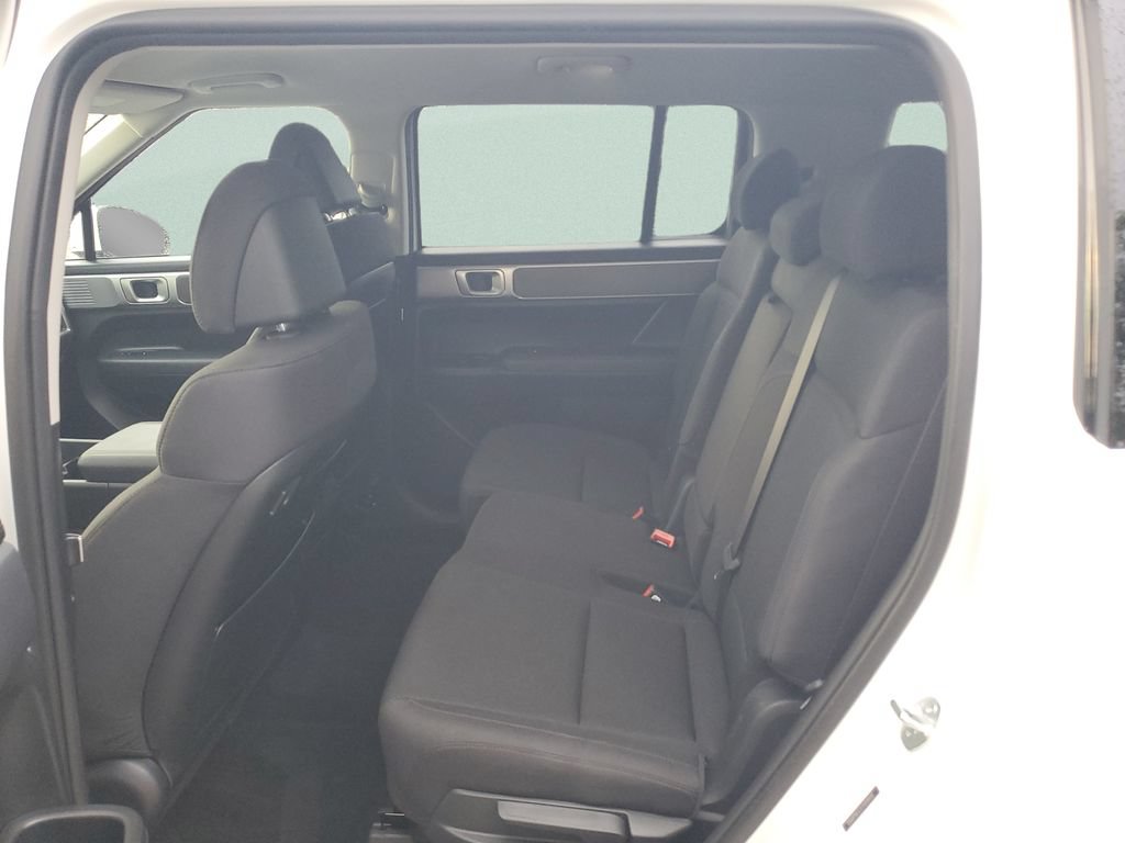 Used 2026 Hyundai Santa Fe SE FWD image 10