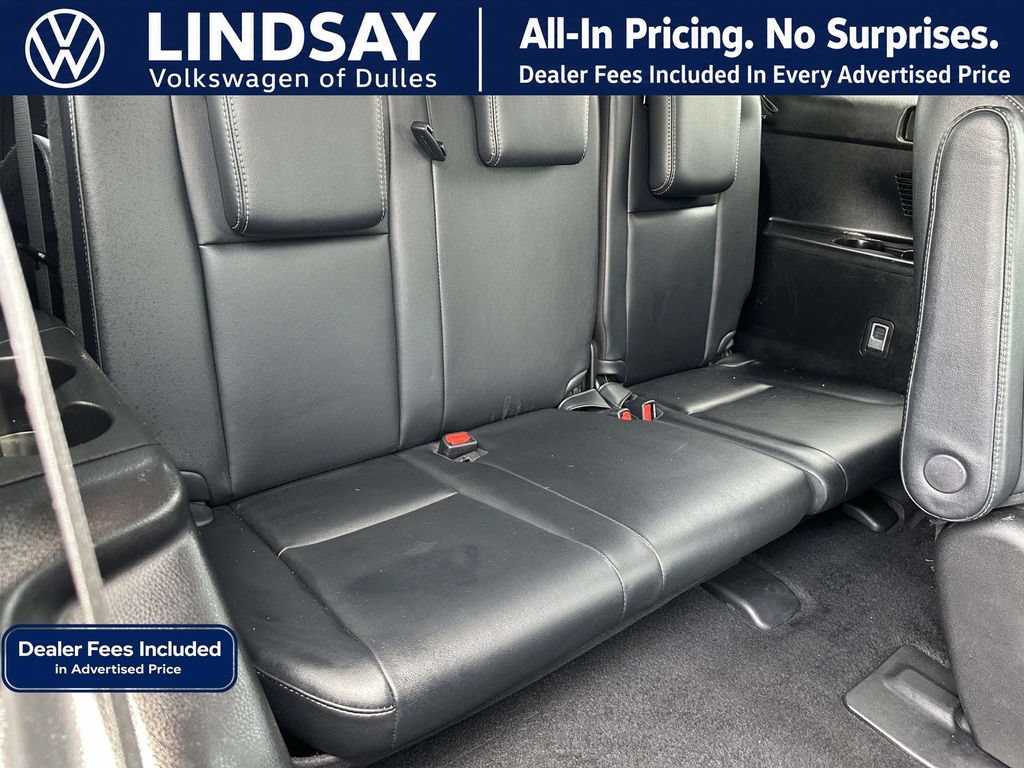 Used 2018 Toyota Highlander SE w/ Carpet Mat Package (TMS) AWD/4WD image 14