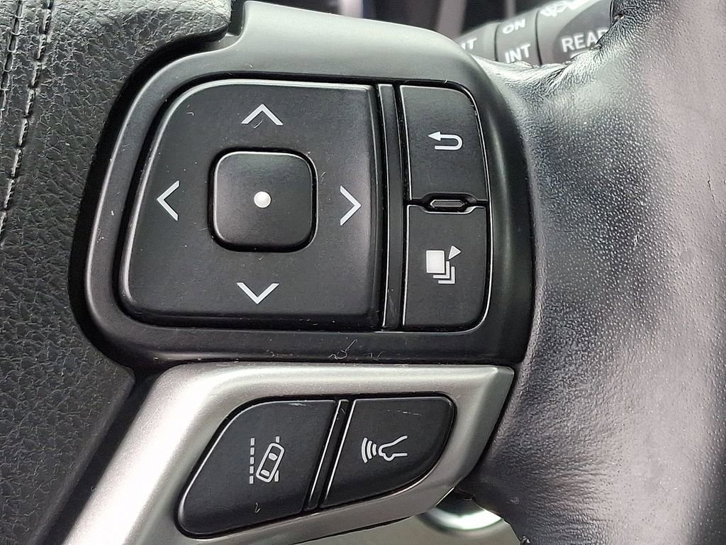 Used 2017 Toyota Highlander Limited image 25