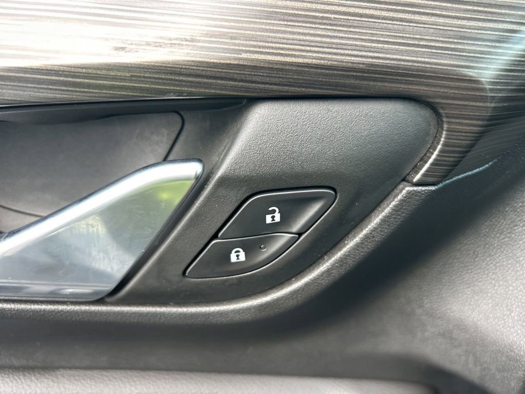 Used 2022 GMC Terrain SLE w/ Driver Convenience Package image 25