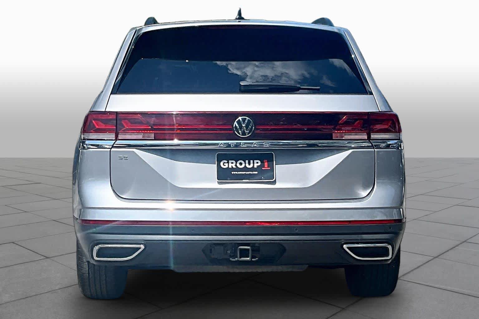 Used 2024 Volkswagen Atlas SE FWD image 5