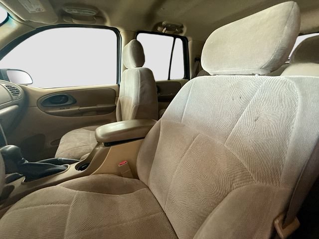 Used 2004 Chevrolet TrailBlazer LS w/ LS Preferred Equipment Group AWD/4WD image 17