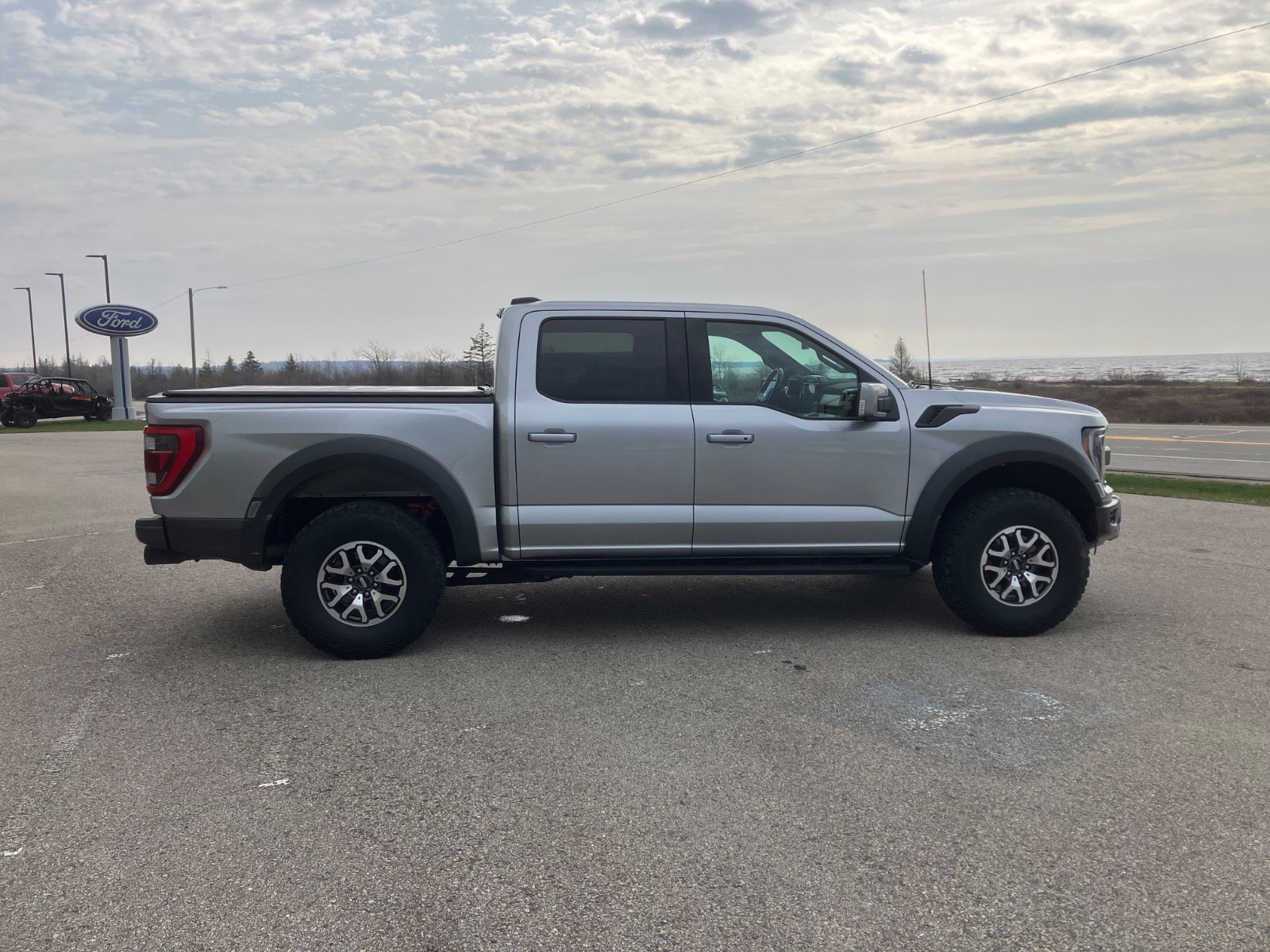 Used 2022 Ford F150 Raptor w/ Equipment Group 801A High AWD/4WD image 6