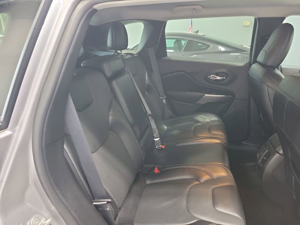 Used 2021 Jeep Cherokee Latitude Lux image 22