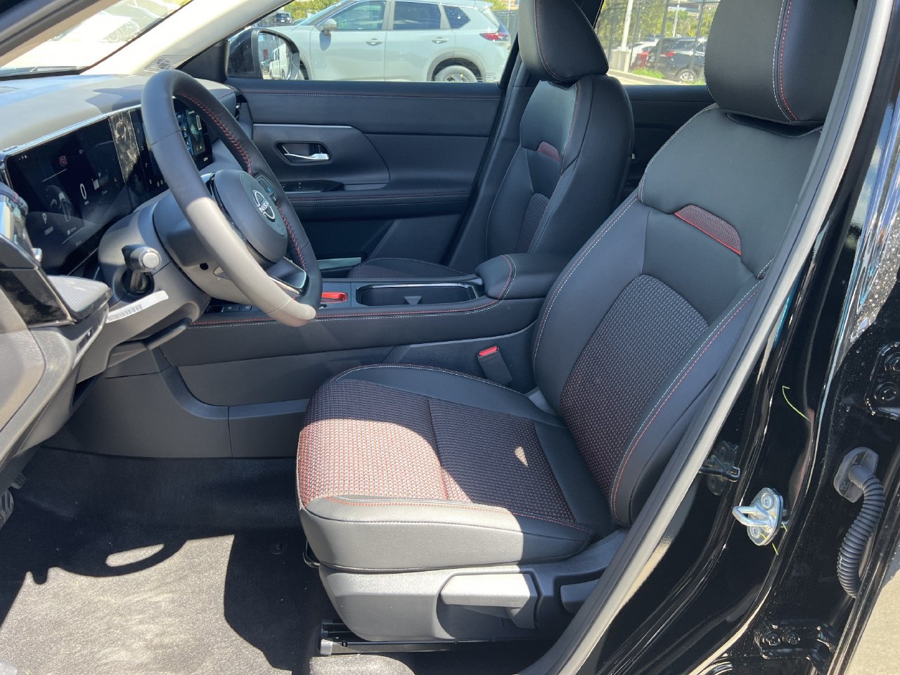 New 2027 Nissan Kicks SR AWD/4WD image 8