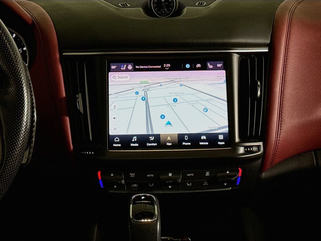 Used 2022 Maserati Levante Modena S AWD/4WD image 13
