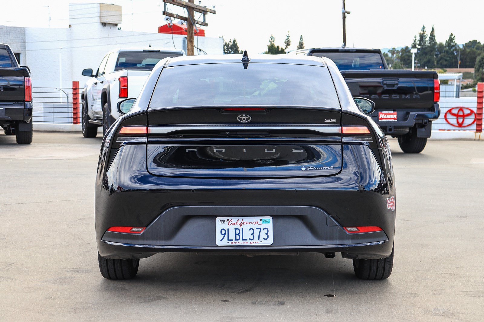 Certified 2024 Toyota Prius Prime FWD image 3