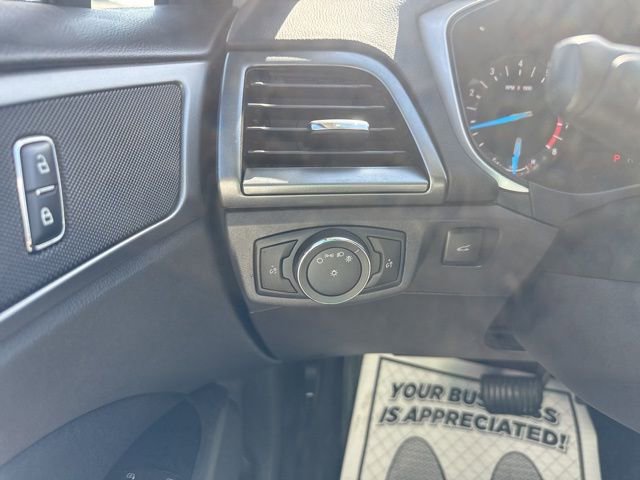 Used 2016 Ford Fusion SE FWD image 30
