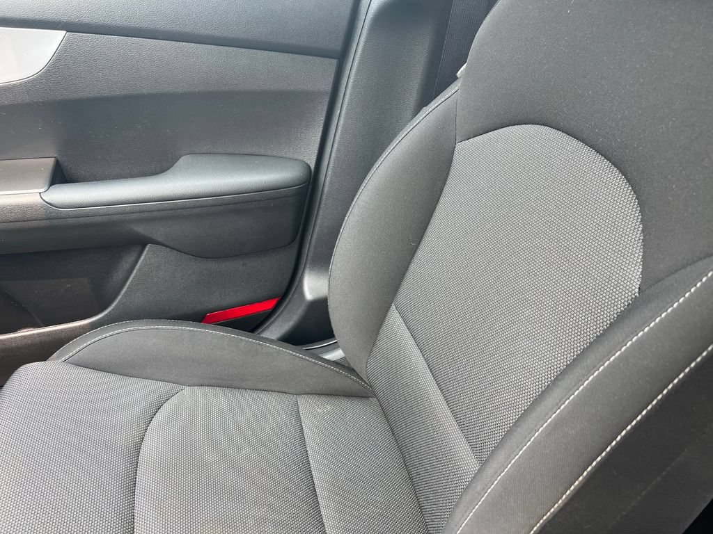 Used 2023 Kia Forte LXS FWD image 28