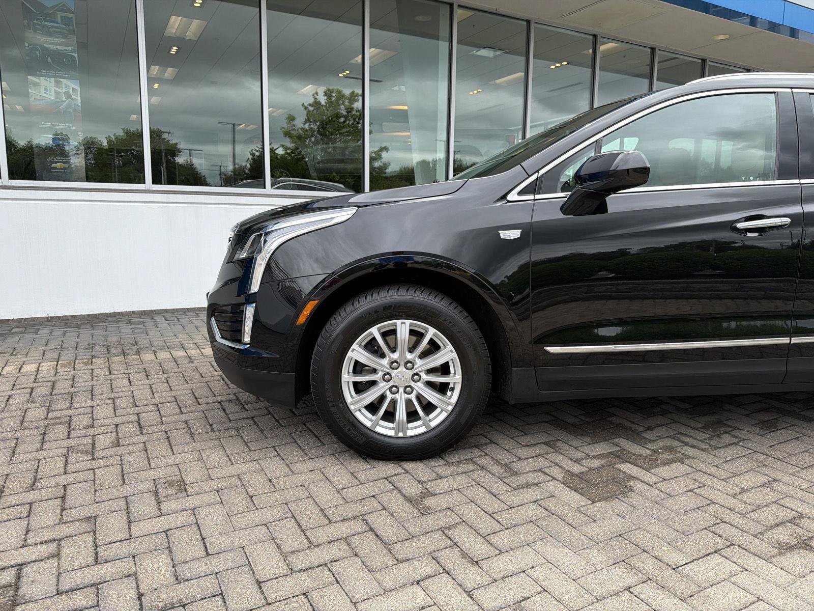 Used 2019 Cadillac XT5 FWD image 9