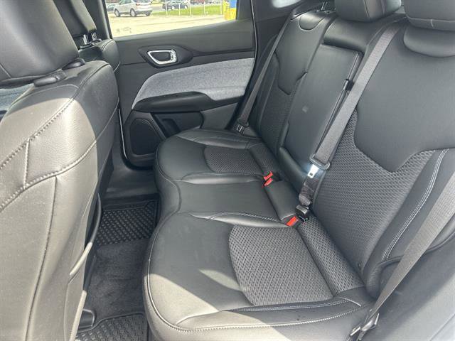 Used 2023 Jeep Compass Latitude w/ Convenience Group AWD/4WD image 45