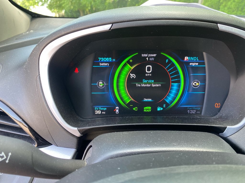 Used 2017 Chevrolet Volt LT w/ Comfort Package FWD image 12