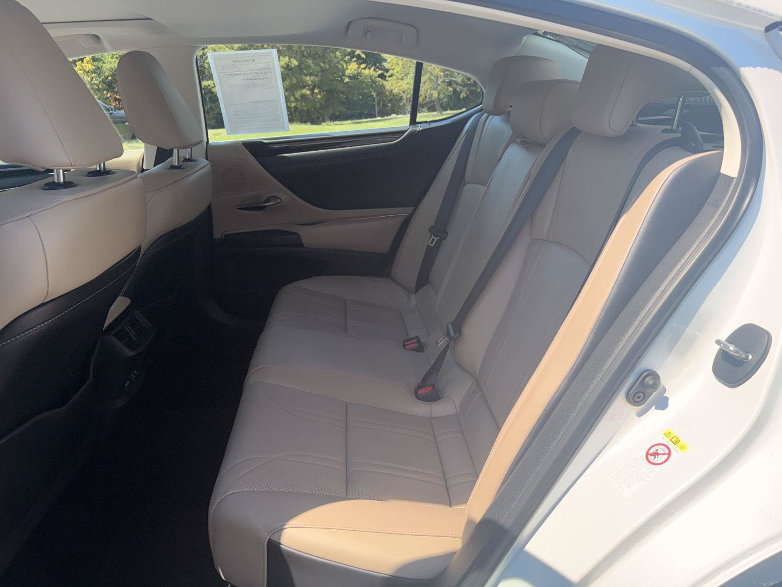 Used 2019 Lexus ES 350 w/ Accessory Package FWD image 12