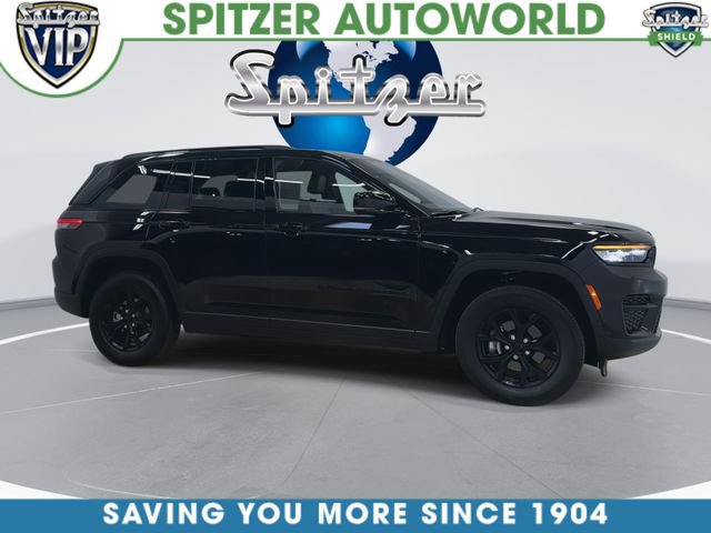 Certified 2025 Jeep Grand Cherokee Altitude AWD/4WD image 2