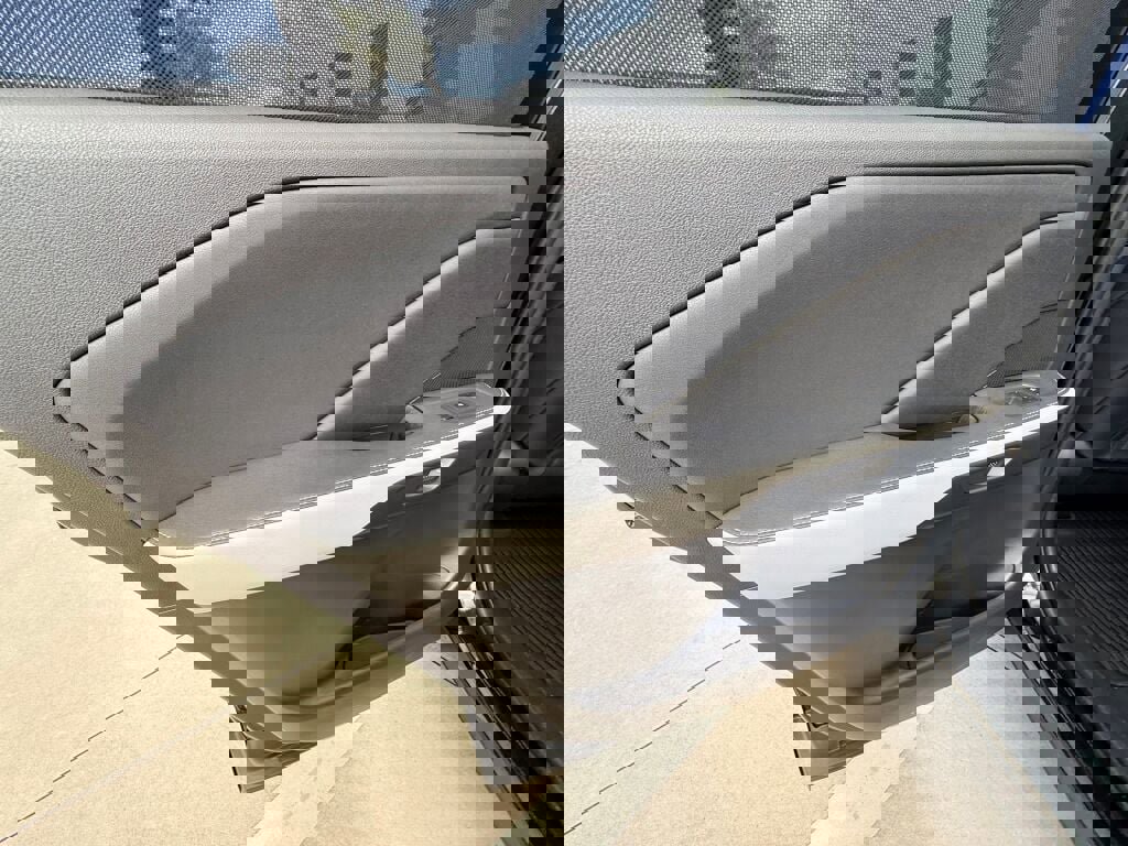 Used 2024 Lexus TX 500h TX 500h F SPORT Premium image 17