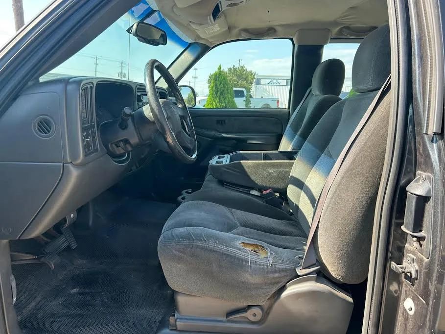 Used 2003 Chevrolet Silverado 2500 LS image 9