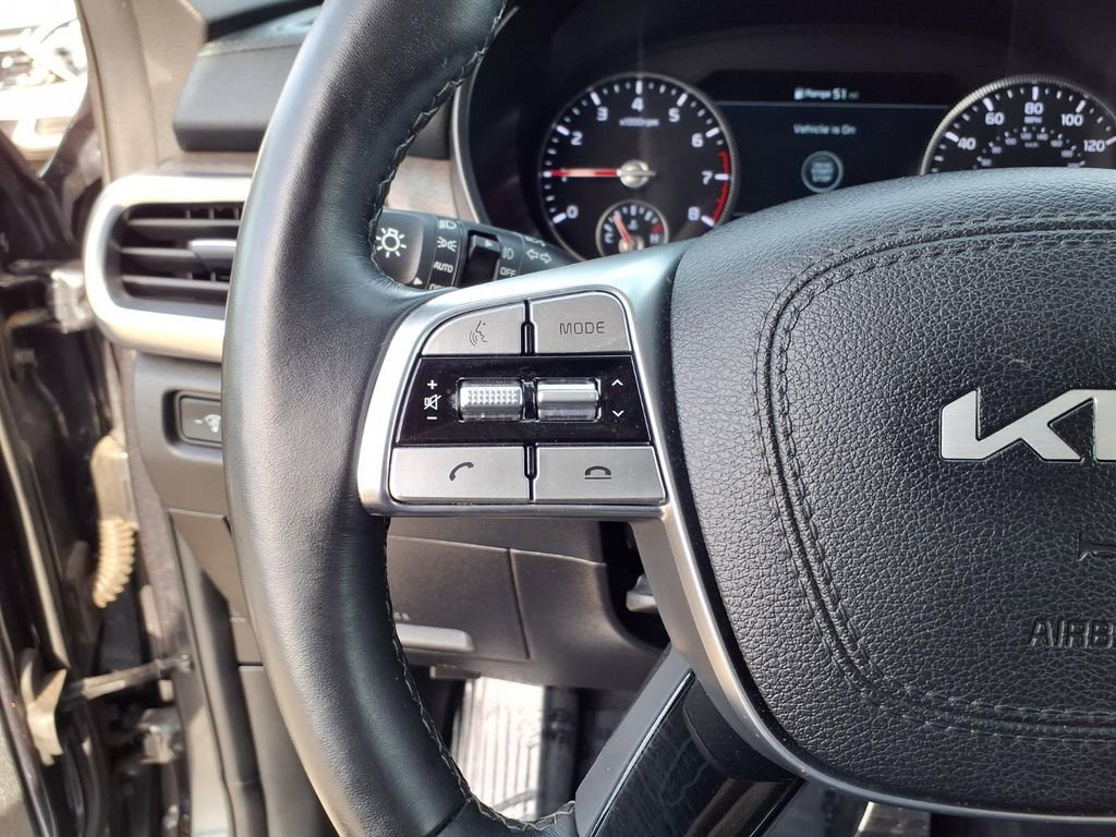 Certified 2022 Kia Telluride SX w/ SX Prestige Package image 16