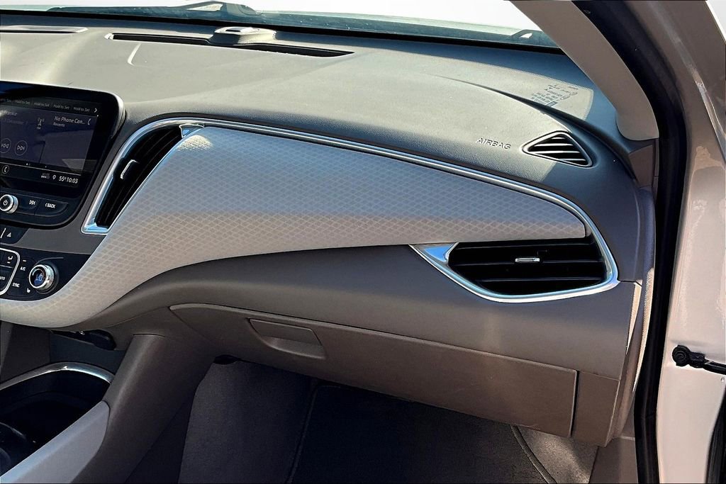 Used 2020 Chevrolet Malibu LT w/ Fleet LT Safety Plus Package image 25