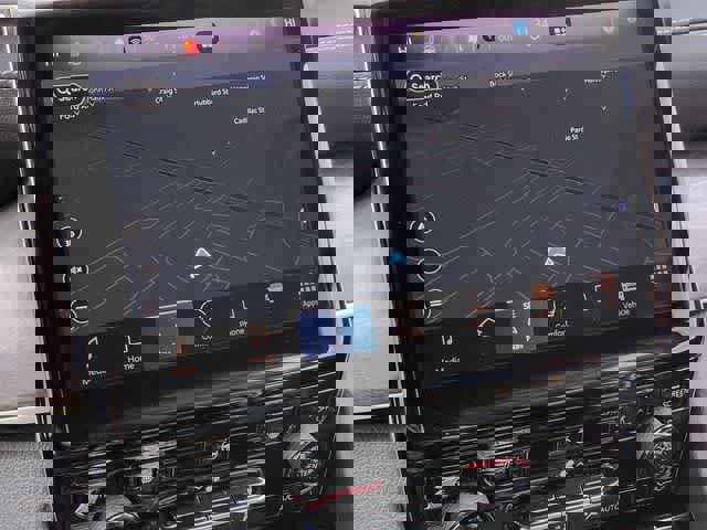 Used 2023 Jeep Grand Cherokee Limited w/ Black Appearance Package image 28