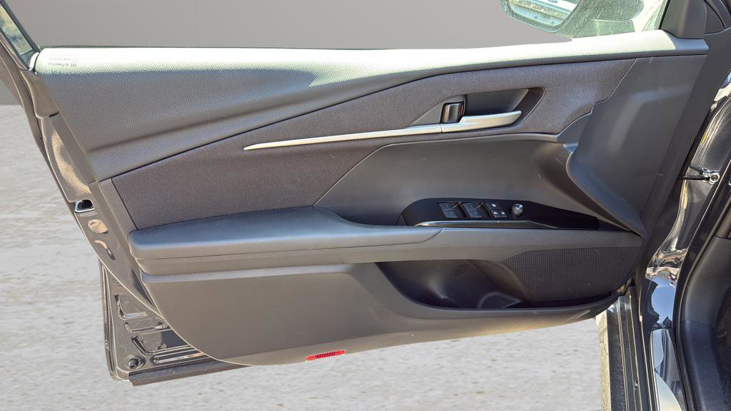 Certified 2025 Toyota Camry LE image 10