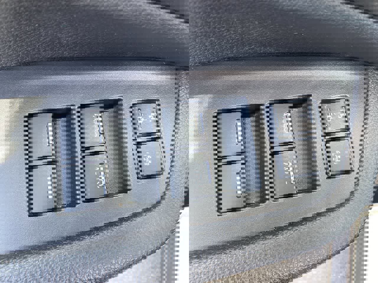 Used 2022 Honda Pilot Sport image 13