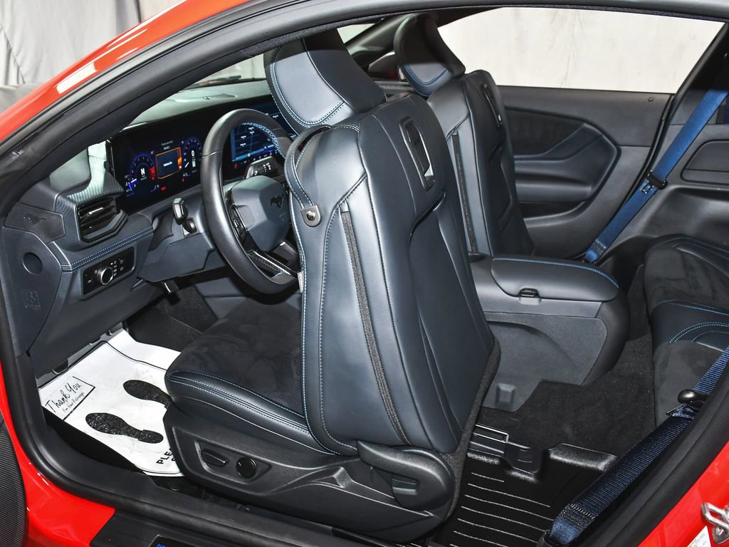 Used 2025 Ford Mustang Dark Horse RWD image 45