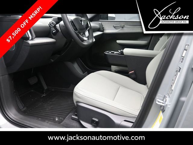 Used 2026 Volvo EX30 Cross Country Ultra w/ Protection Package Premier image 16