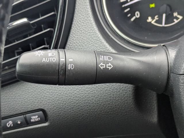 Used 2021 Nissan Rogue Sport SL w/ Premium Package image 25