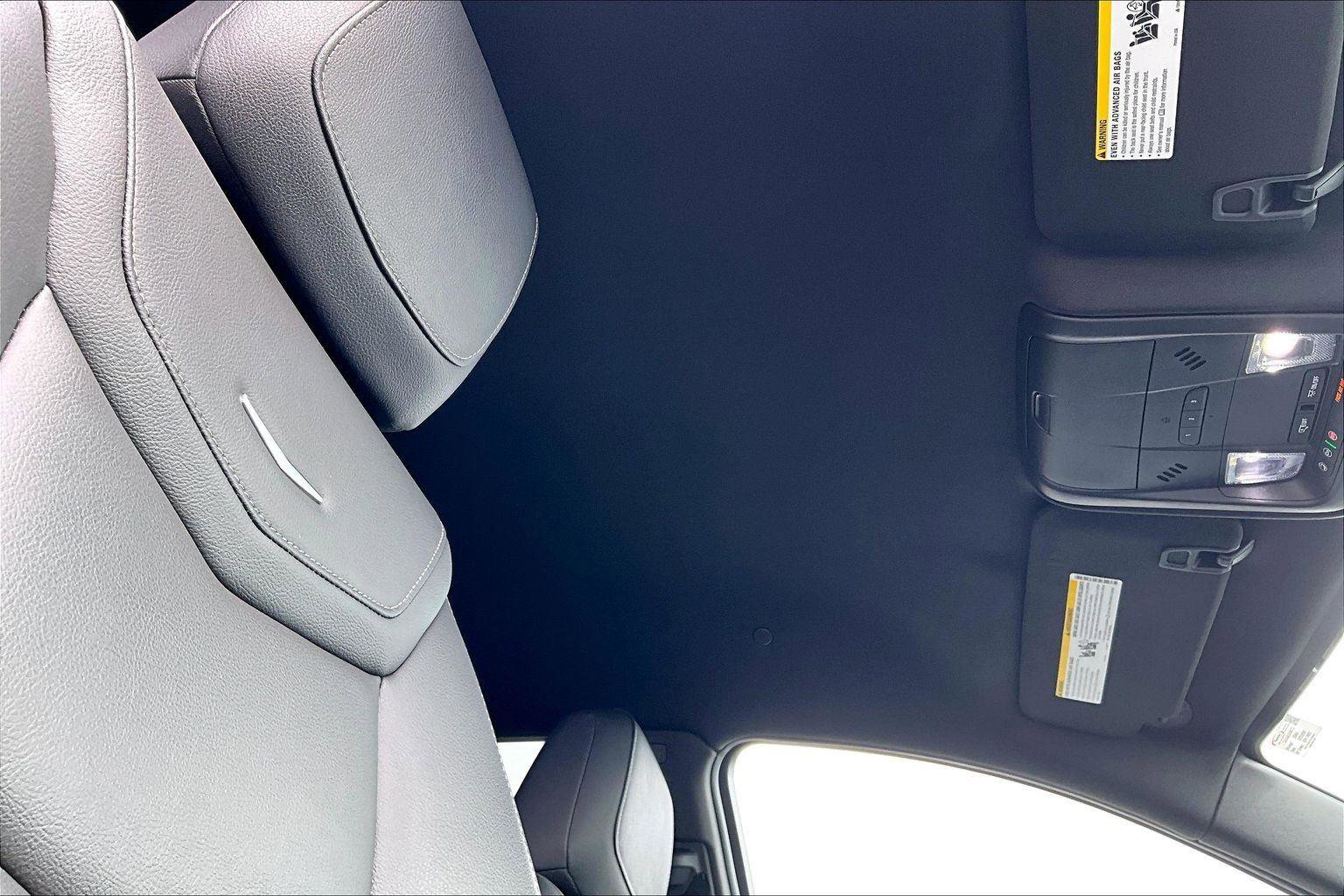 Used 2024 Cadillac XT5 Luxury w/ LPO, Floor Liner Package image 23