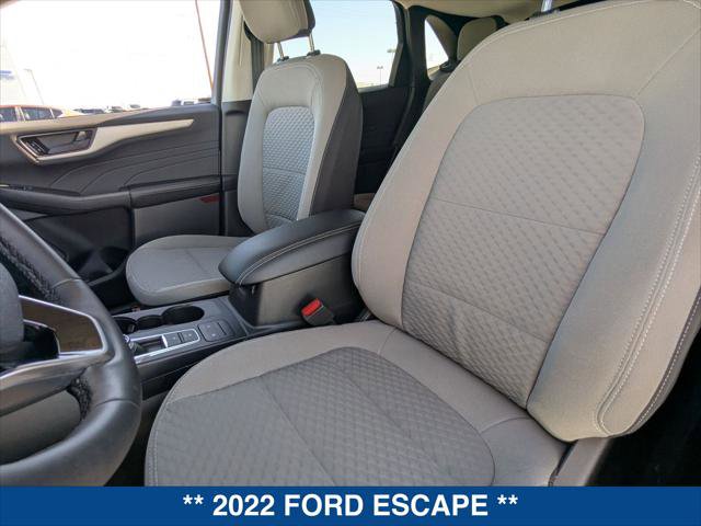 Certified 2022 Ford Escape SE w/ SE Sport Appearance Package image 20