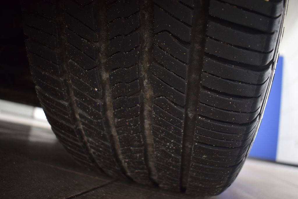 Used 2019 Alfa Romeo Giulia AWD w/ Cold Weather Package image 32