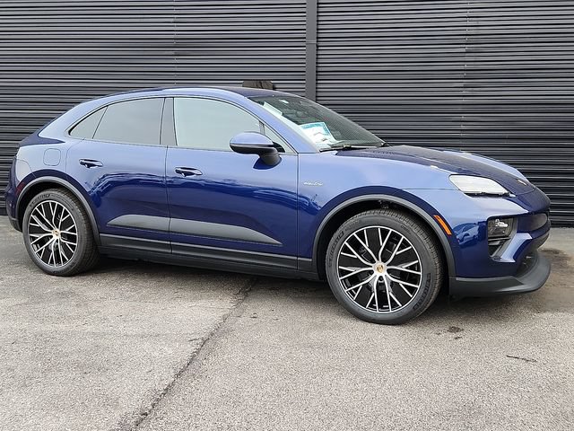 New 2025 Porsche Macan 4 Electric AWD/4WD image 8