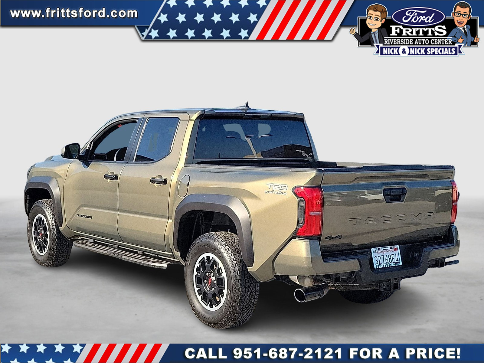 Used 2025 Toyota Tacoma TRD Off-Road AWD/4WD image 3