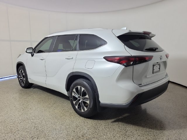 Certified 2026 Toyota Highlander XLE AWD/4WD image 7
