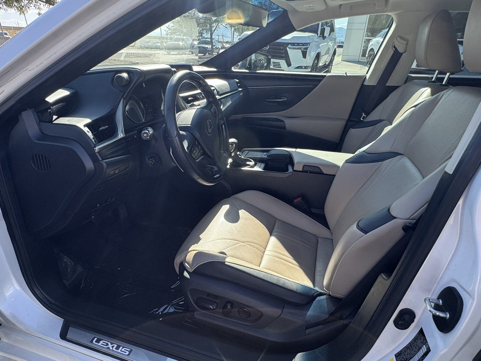 Used 2019 Lexus ES 350 w/ Accessory Package 2 FWD image 10
